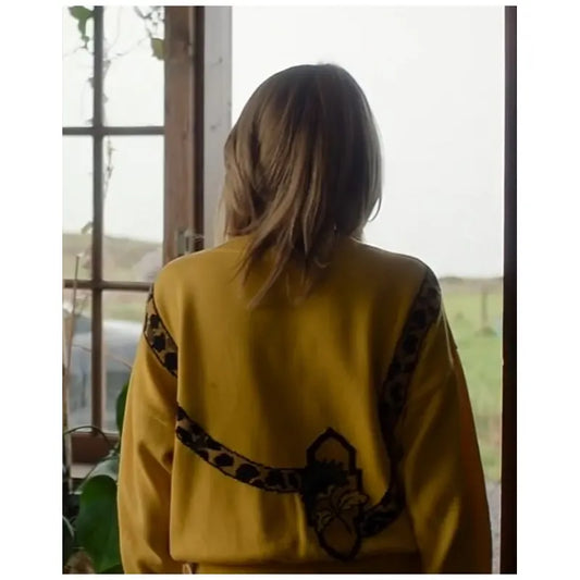 Bad Sisters S02 Eve Hewson Leopard Sweatshirt