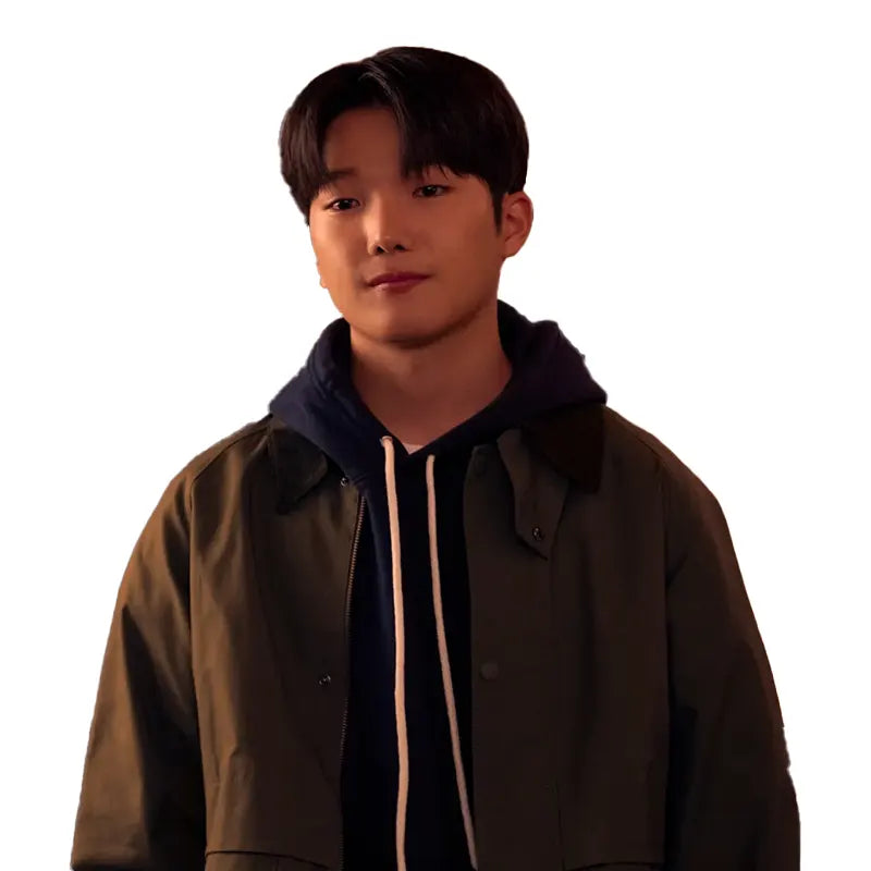 XO, Kitty Season 2 Min Ho’s Jacket